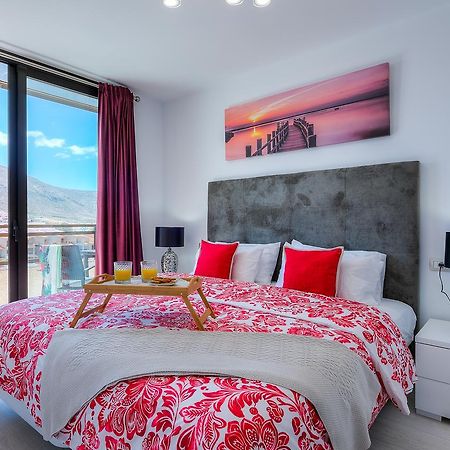 Modern Apartment Los Cristianos Center Экстерьер фото