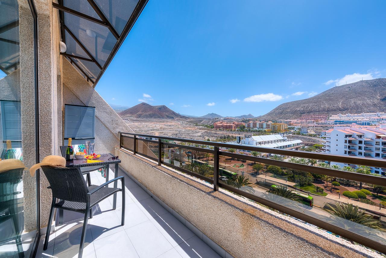 Modern Apartment Los Cristianos Center Экстерьер фото