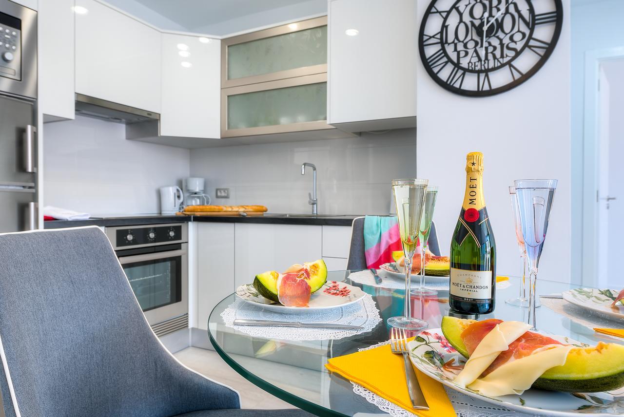 Modern Apartment Los Cristianos Center Экстерьер фото